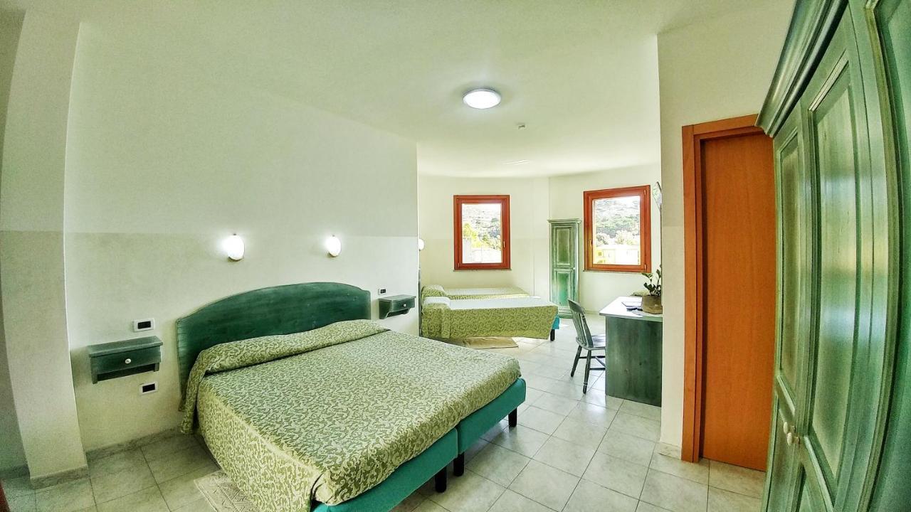 Hotel Meridiana Arbus Exteriör bild